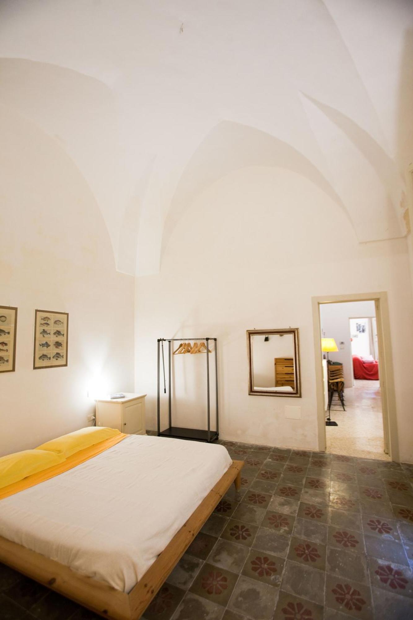 Vico Delle Rondini * Lecce