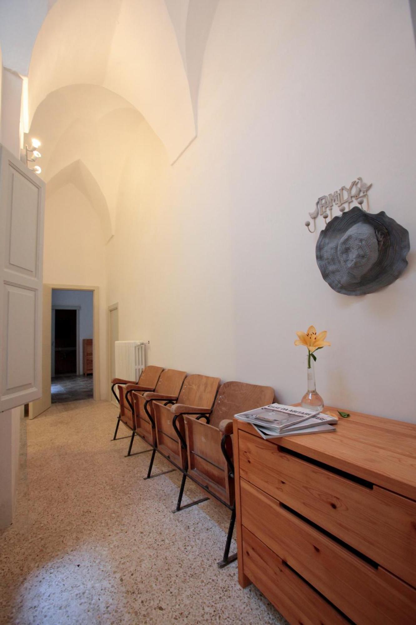 Vico Delle Rondini Lecce